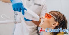 What is the Procedure for Teeth Whitening at a Dental Clinic?
